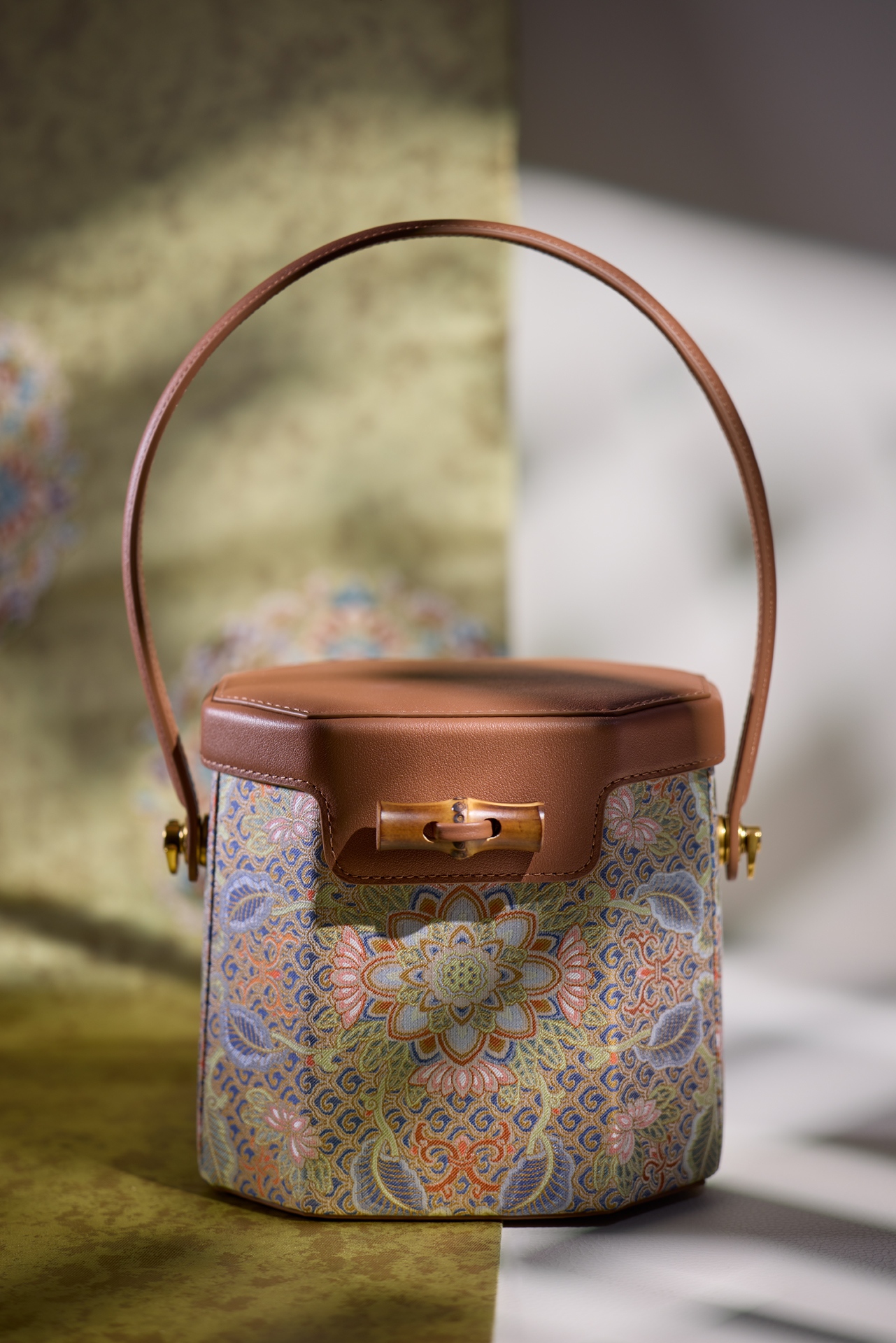 八方宝相云锦包